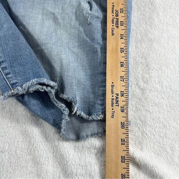 Womens Torrid Distresed Cutoff Denim Bermuda Shorts 0586 - Picture 6 of 7